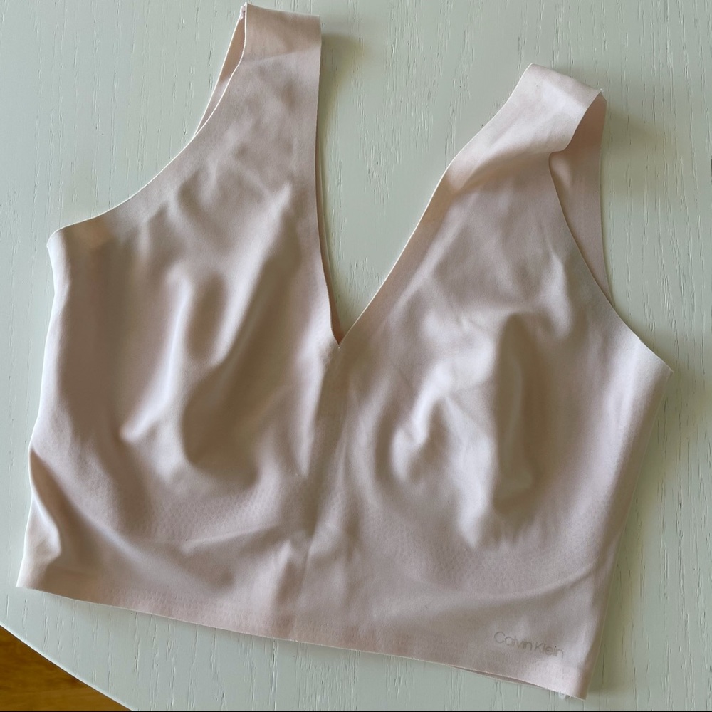 Invisibles Lightly Lined V-Neck Bralette